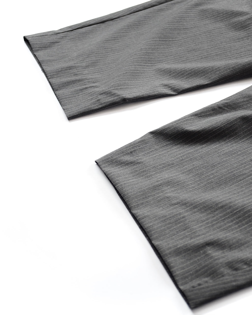 WOOL TWO-TUCK SLACKS