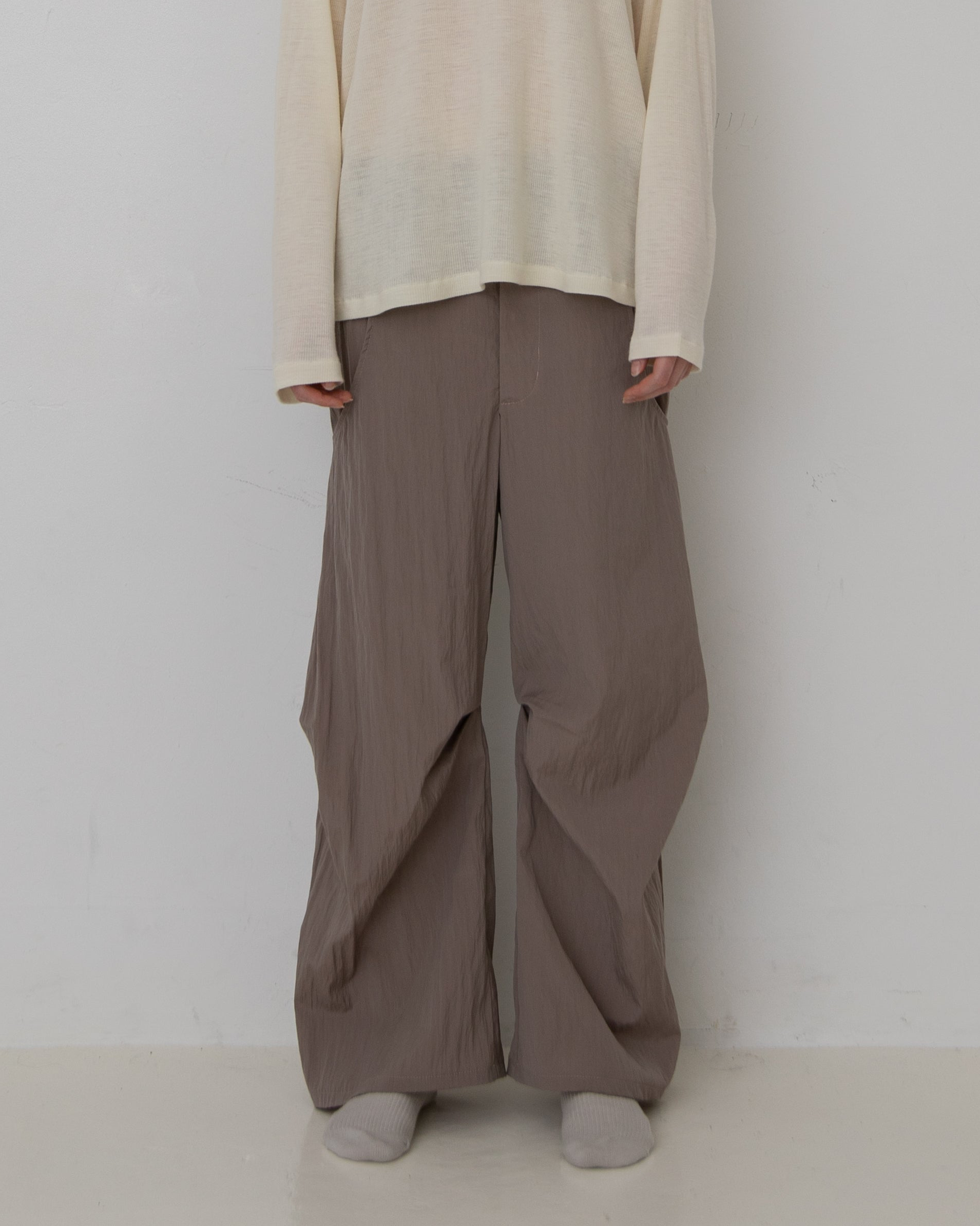 WOOL NILON TUCK PANTS