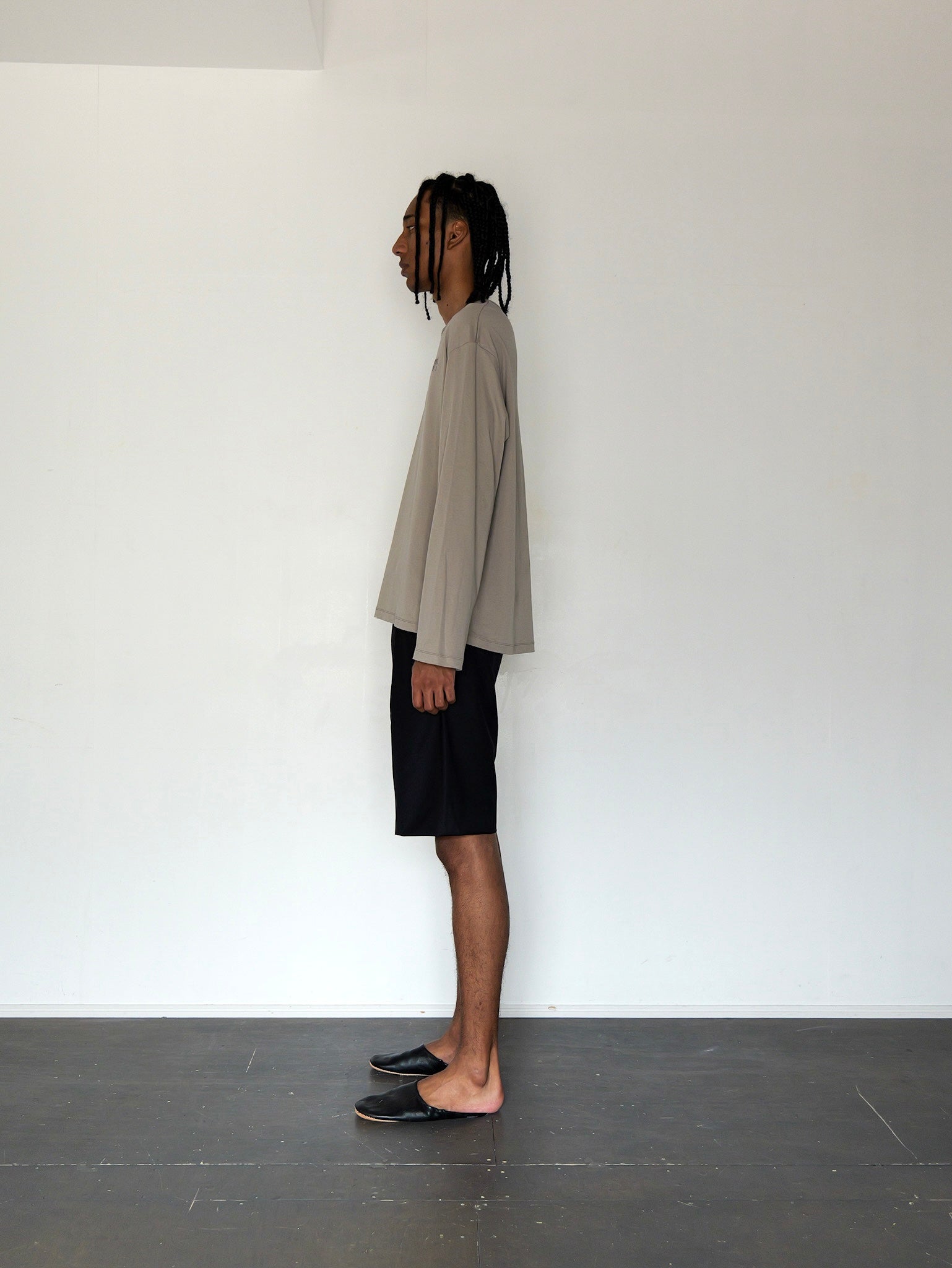 WOOL SILK GABARDINE SHORTS