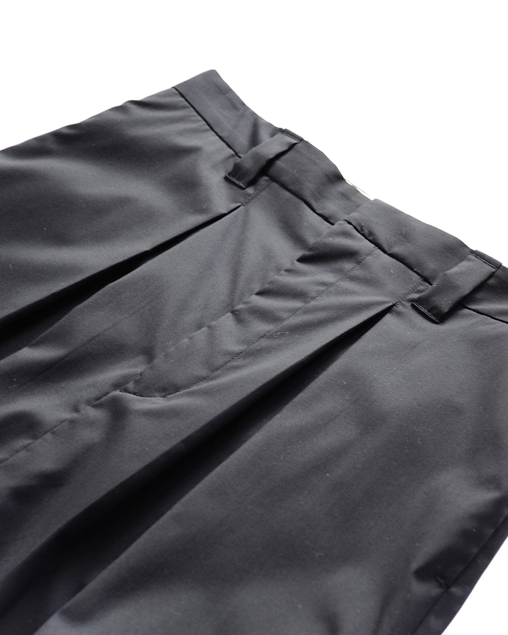 WOOL TWO-TUCK SLACKS