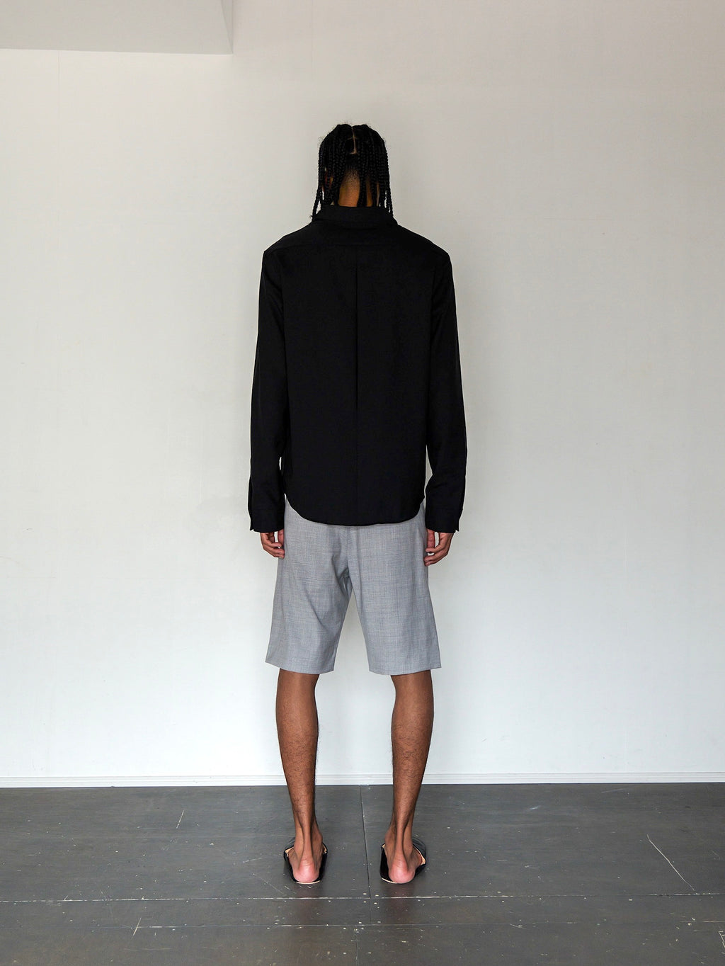 WOOL SILK GABARDINE SHORTS