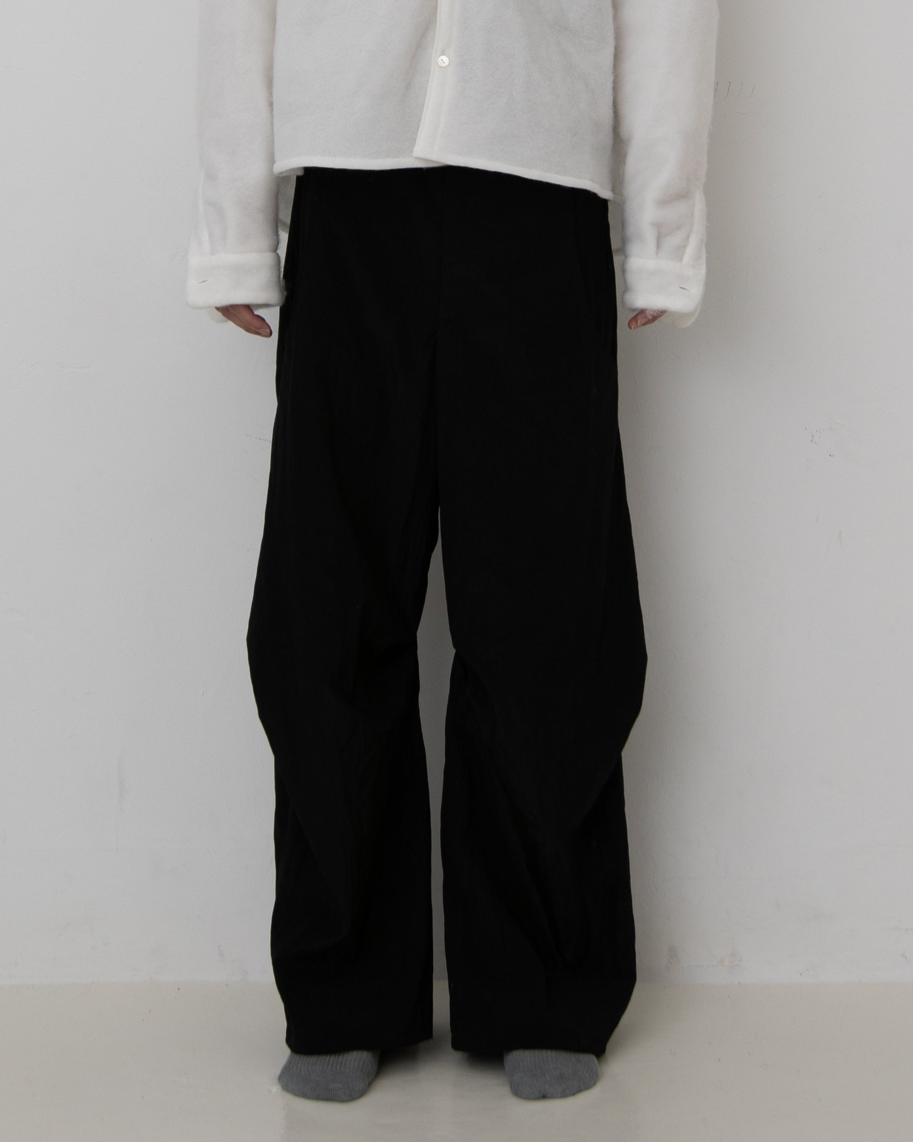 WOOL NILON TUCK PANTS