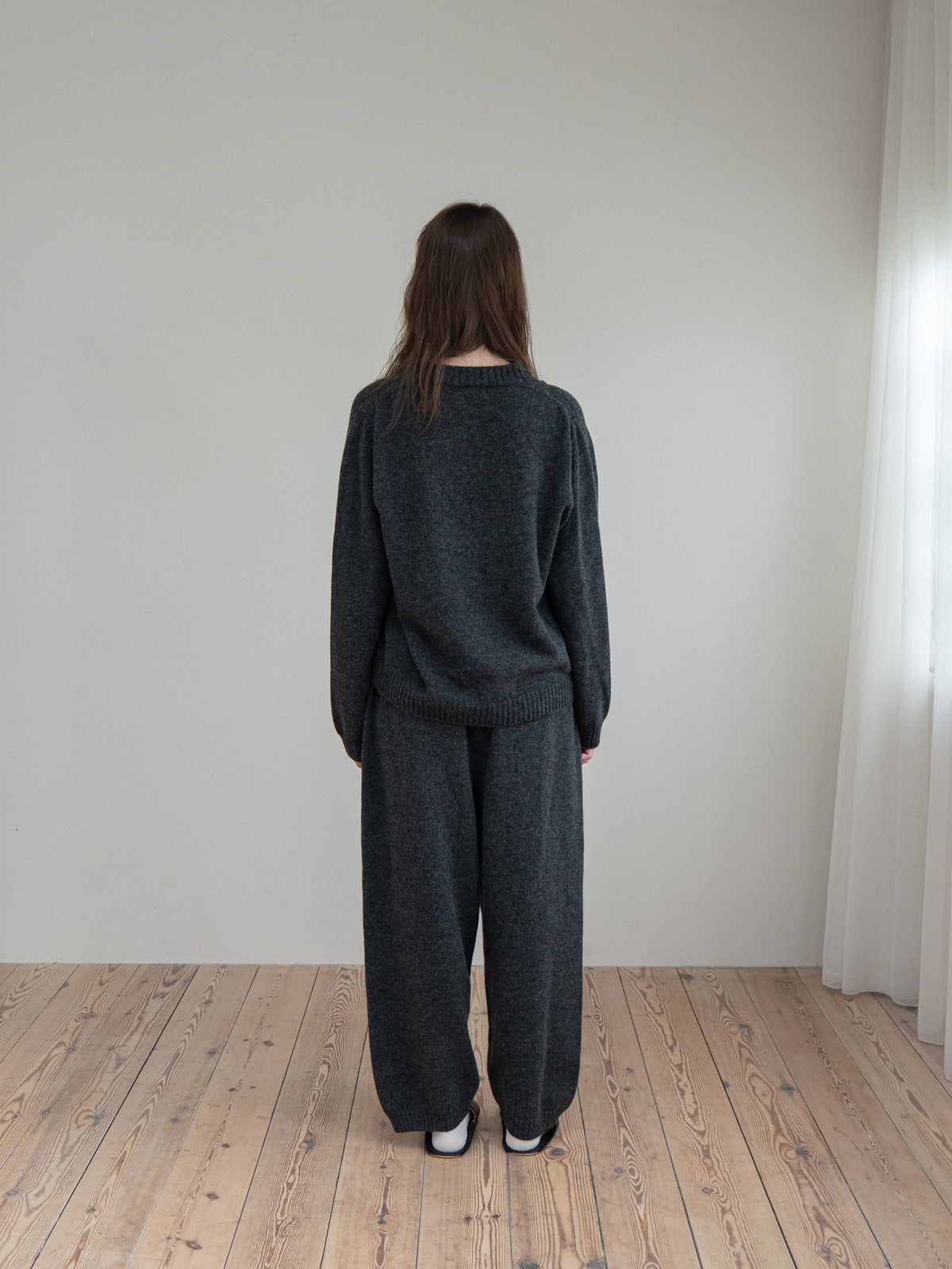 SOFT WOOL KNIT TROUSERS